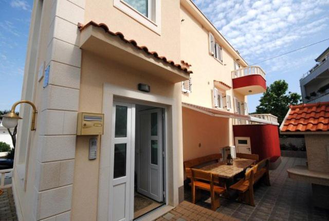 Villa Guliver Slatine Exterior foto
