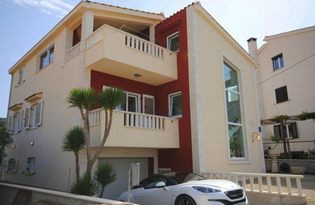 Villa Guliver Slatine Exterior foto